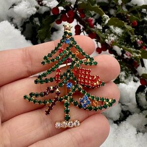 1960's Holiday Cheer Rhinestone Vintage Christmas Tree Brooch Pin
